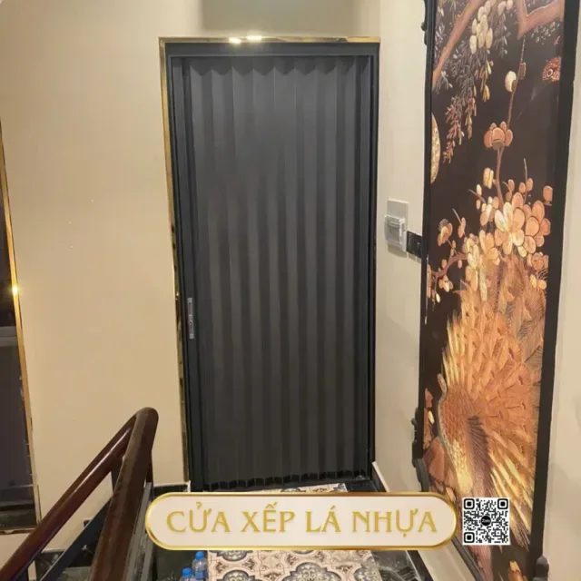 Cua xep xam 2