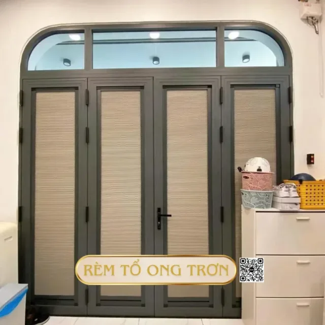 Rem to ong cua di 2 khung 7