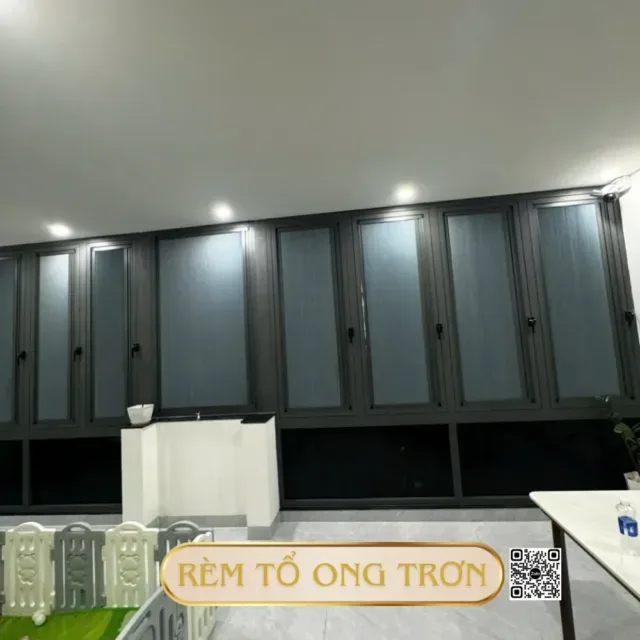 Rem to ong cua so 2 khung 4