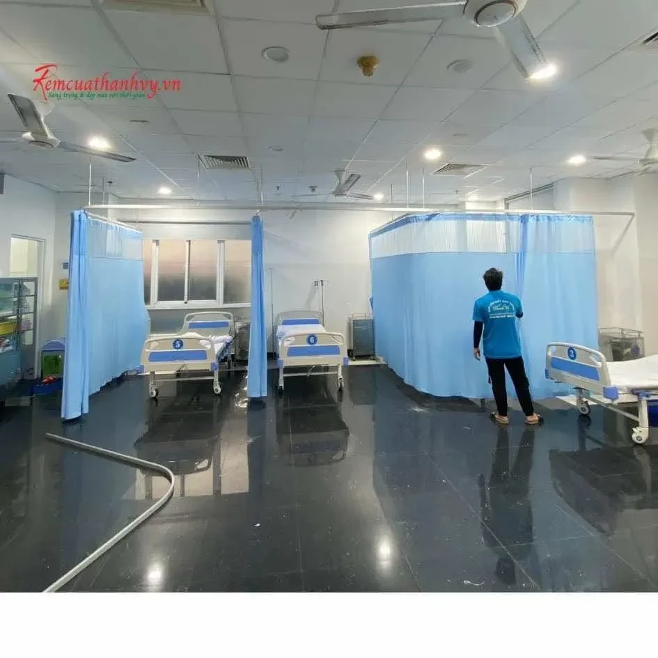 Công trình Rèm Y Tế Bệnh Viện Đại Học Y Tân Tạo Long An – Giải Pháp Cách Ly Hiệu Quả