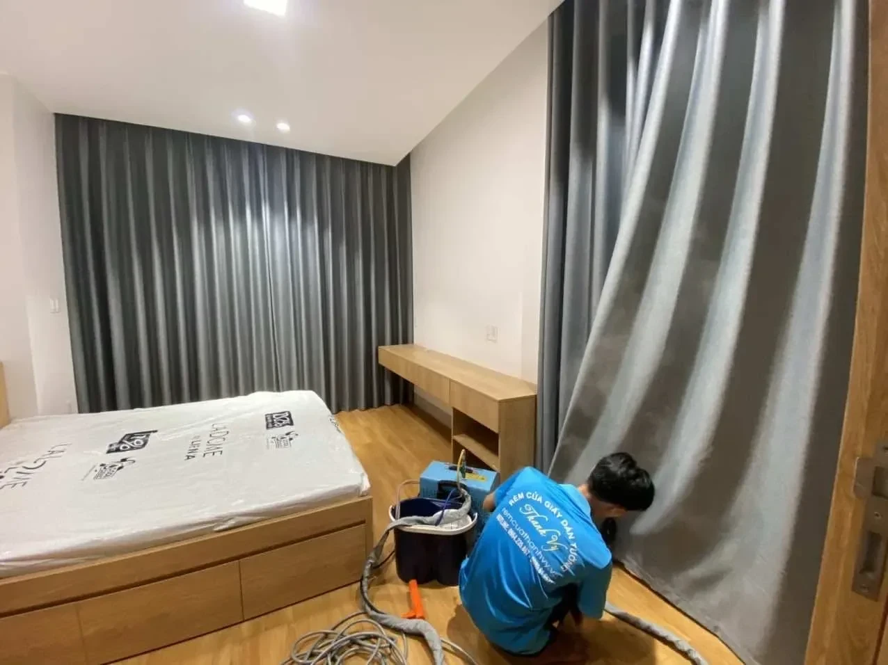 Công trình Rèm Vải 2 Lớp Hấp Sóng Phòng Ngủ Villa Hồ Tràm