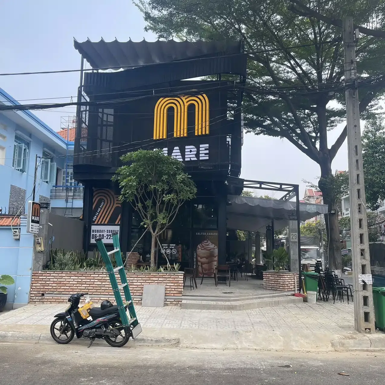 Công trình Rèm Cuốn Chống Nắng Coffee MARE – Quận Bình Tân