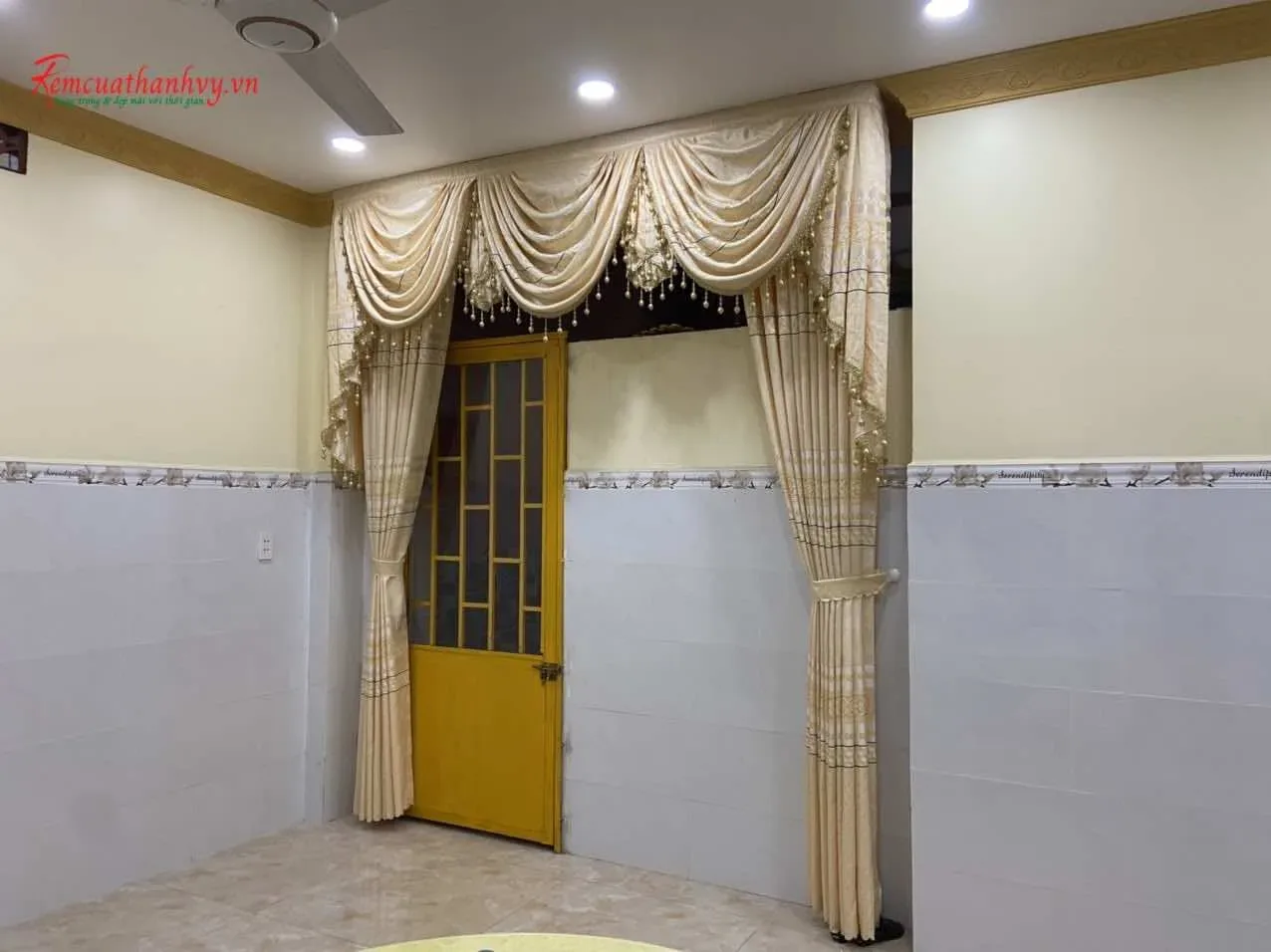 Công trình Rèm Sò Nữ Hoàng Phòng Hội Trường – Chùa Liên Hoa Bình Tân
