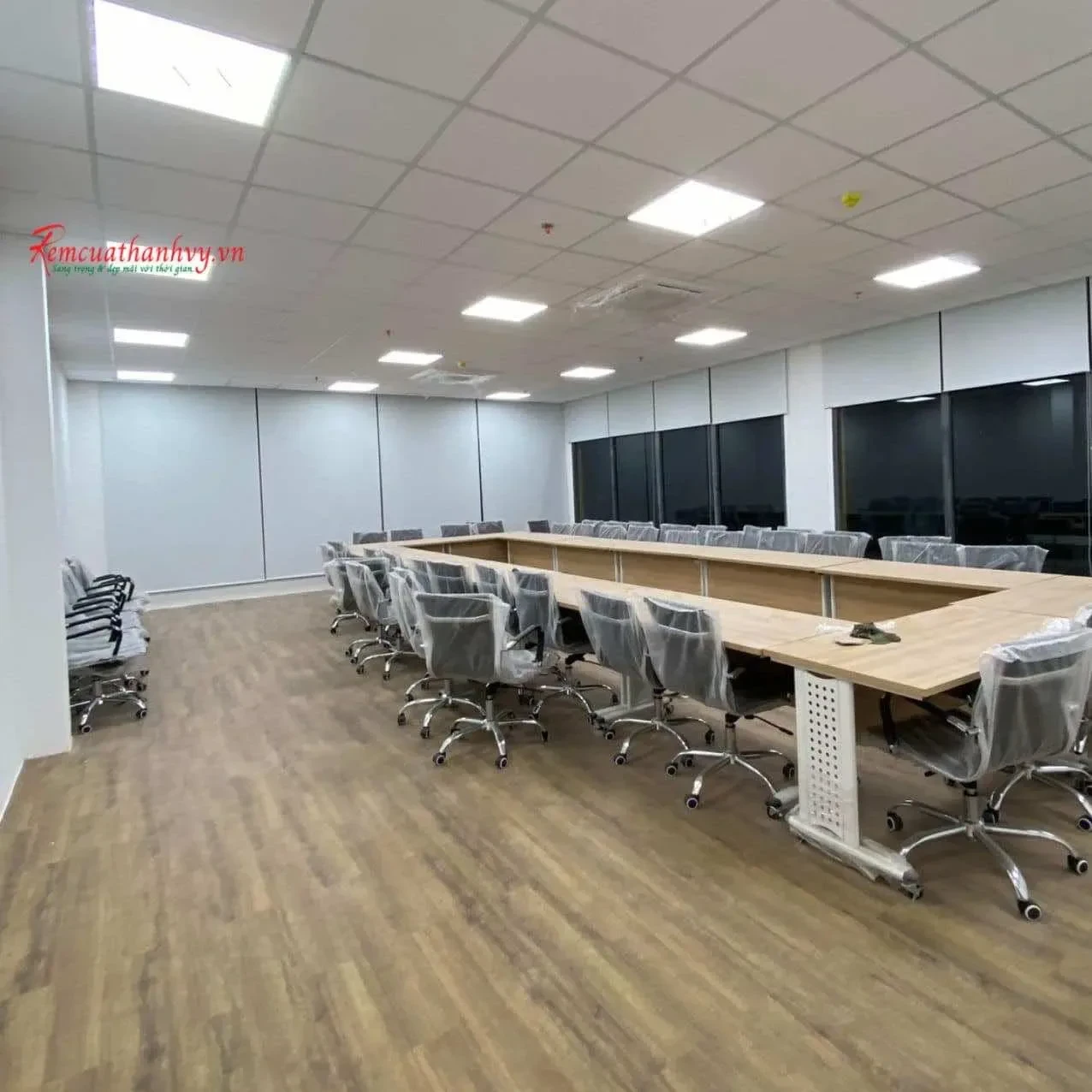 Công trình Rèm Cuốn Kín Sáng Văn Phòng An Thạnh, Bến Lức, Long An