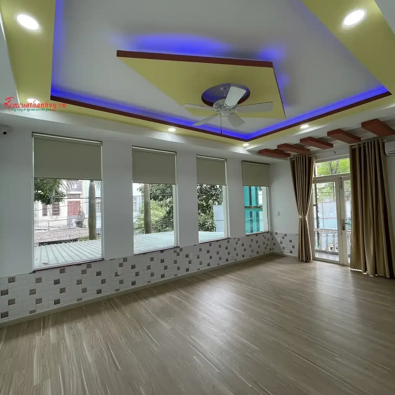 Công trình Rèm Cuốn Xanh Lạ Phòng Học Mầm Non Little Lion – Bình Tân