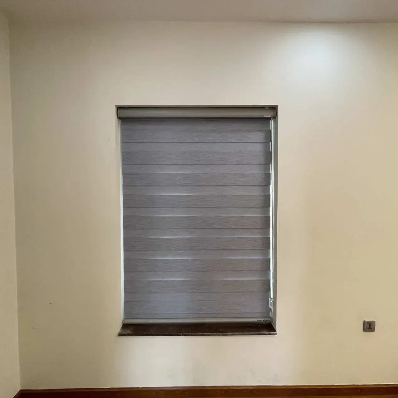 Công trình Rèm Vải Xám Đậm & Zebra Blinds – Nhà Phố Thảo Điền, Quận 2