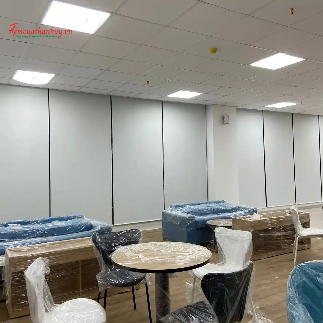 Công trình Rèm Cuốn Kín Sáng Văn Phòng An Thạnh, Bến Lức, Long An