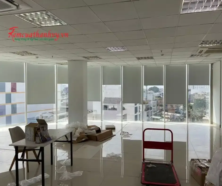 Công trình Rèm Sáo Cuốn Văn Phòng Tầng Cao – Quận Tân Bình