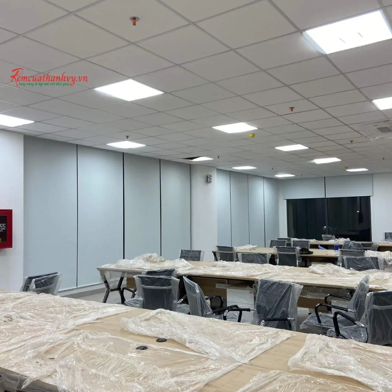 Công trình Rèm Cuốn Kín Sáng Văn Phòng An Thạnh, Bến Lức, Long An