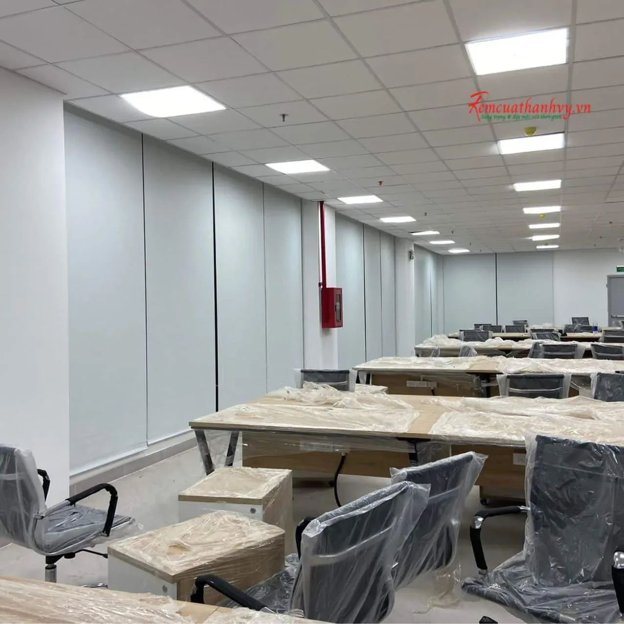 Công trình Rèm Cuốn Kín Sáng Văn Phòng An Thạnh, Bến Lức, Long An